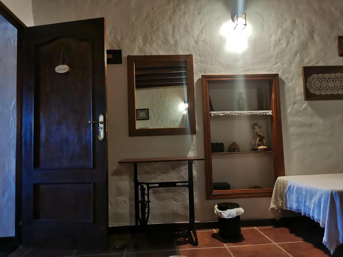 Cecilio Bed and breakfast Tefía